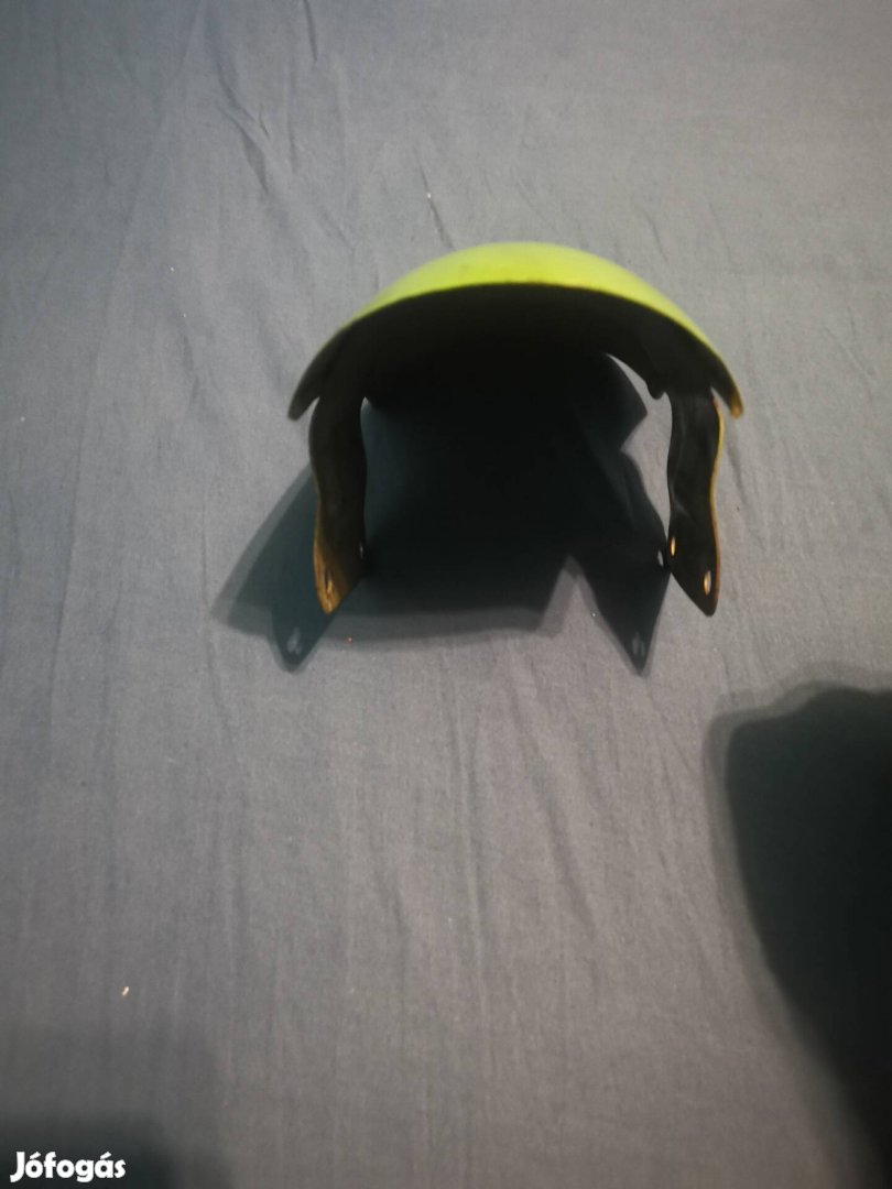 Régi motorkerékpár sárvédő