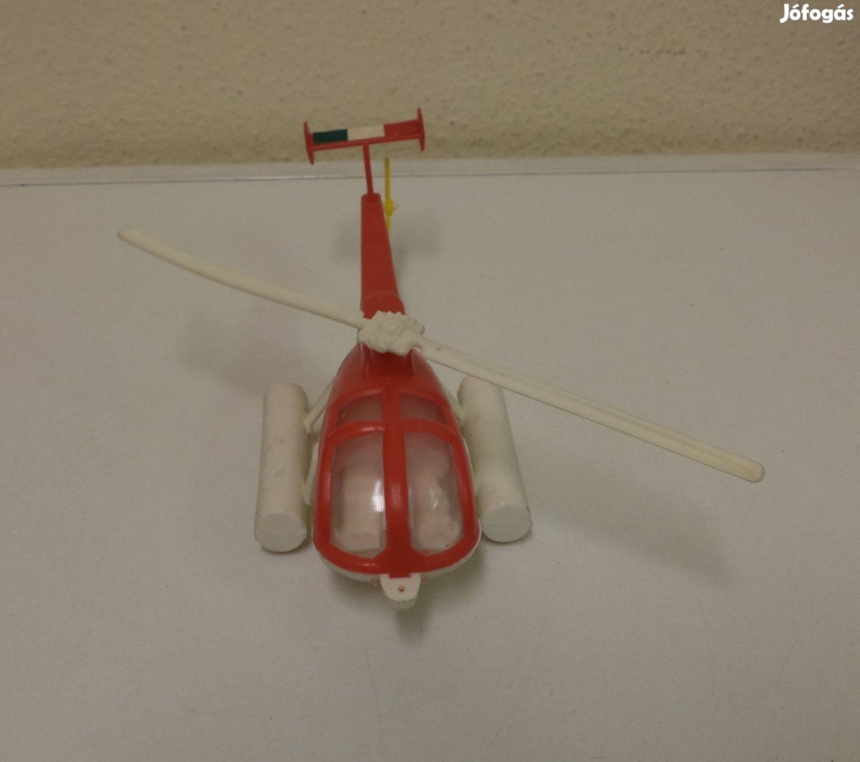 Régi műanyag játék helikopter