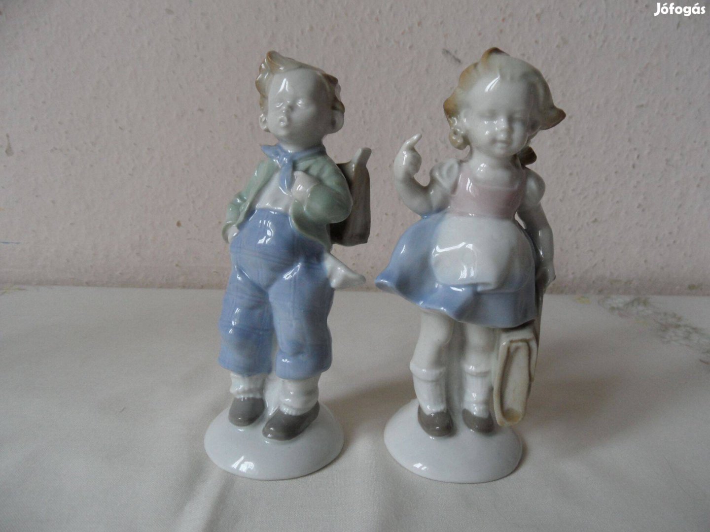 Régi német porcelán figura pár ( 2 db. Iskolás gyerek)