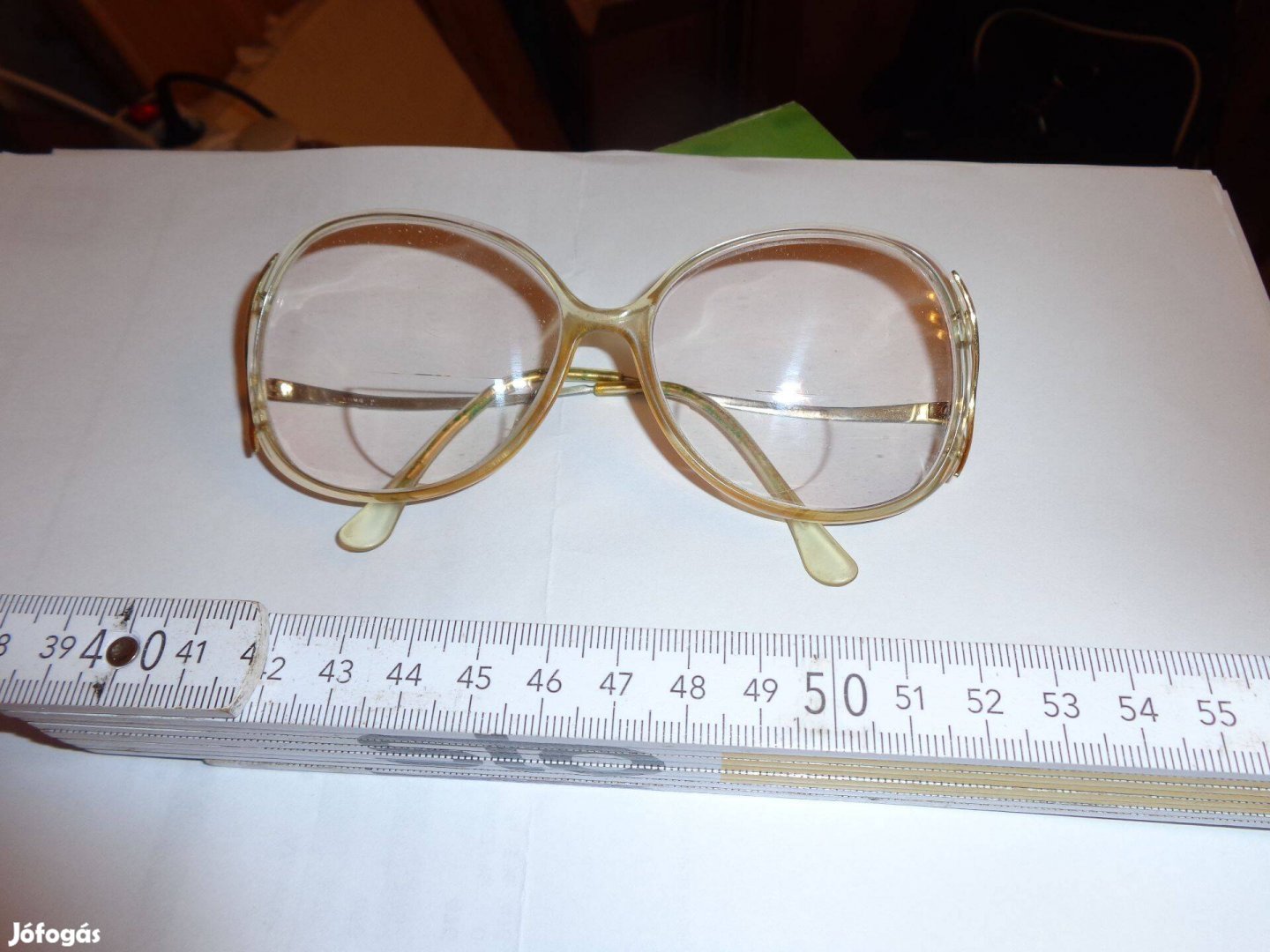 Régi női szemüvegek, szemüvegkeretek