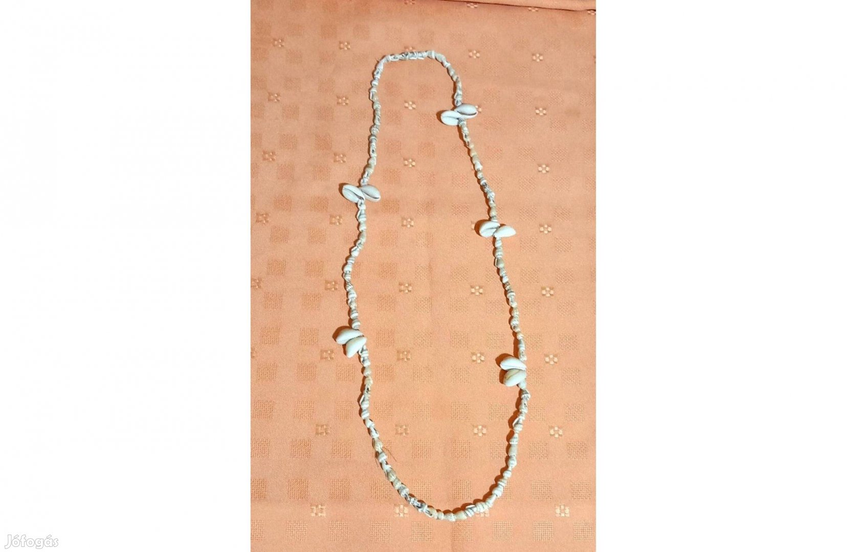 Régi nyaklánc kagylókból hossz88 cm, szinházi, farsangi