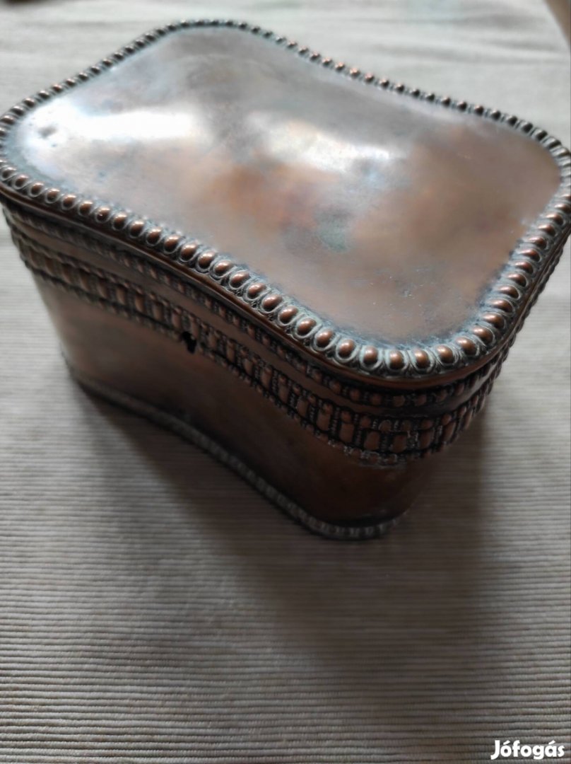 Régi ónozott réz doboz