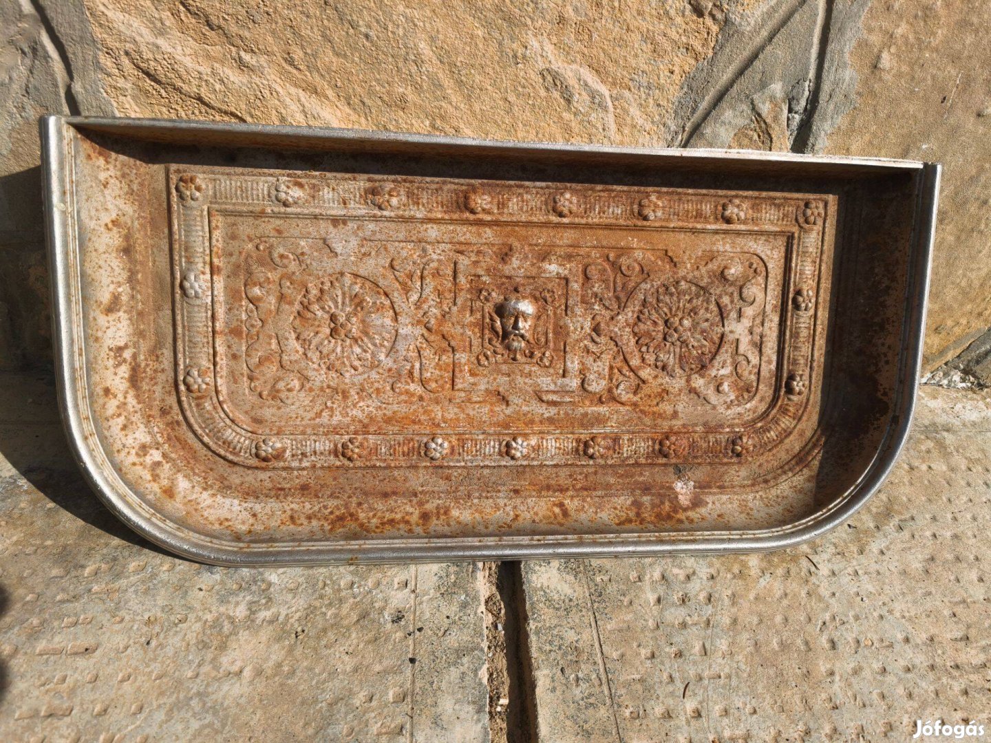 Régi öntöttvas kályha előtét , nagyméretü