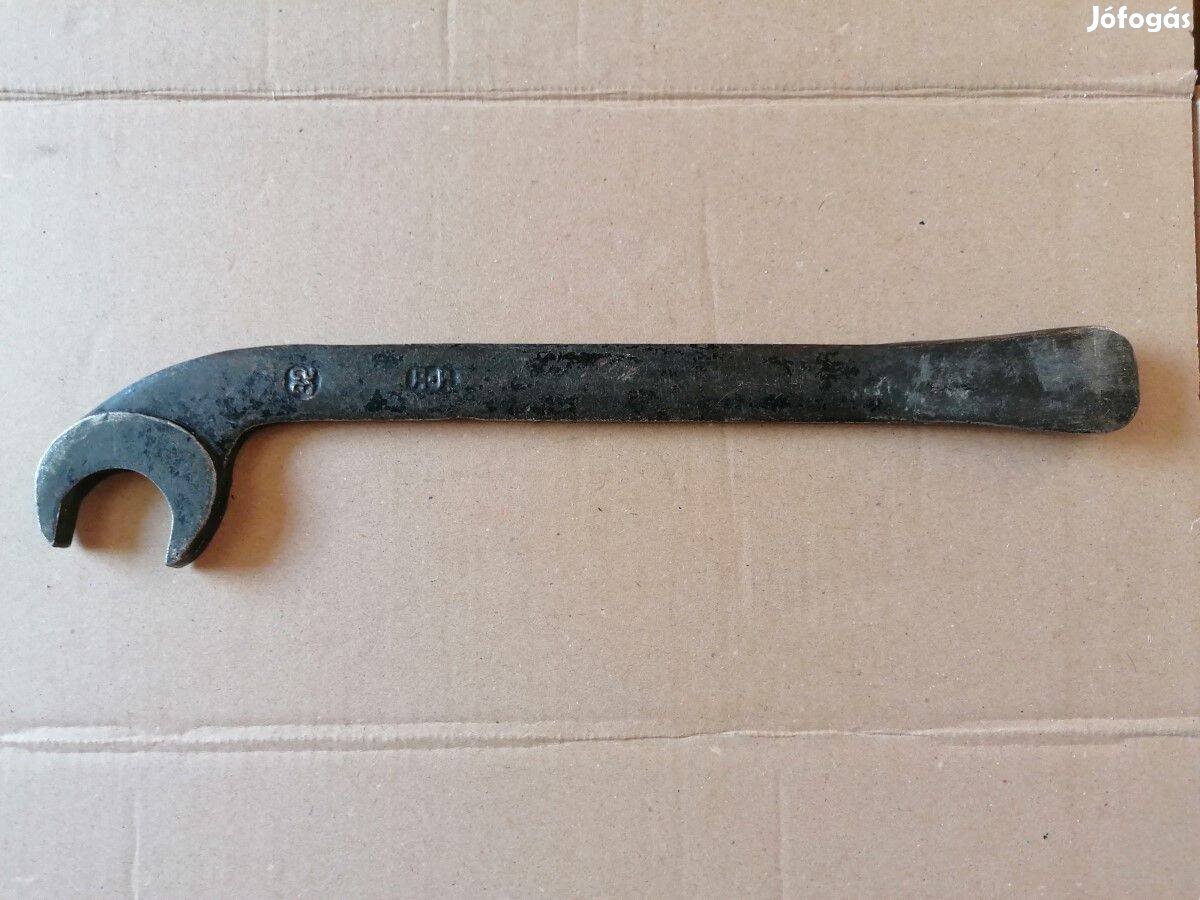 Régi orosz 32-es kerékanyakulcs Zsiguli, Moszkvics