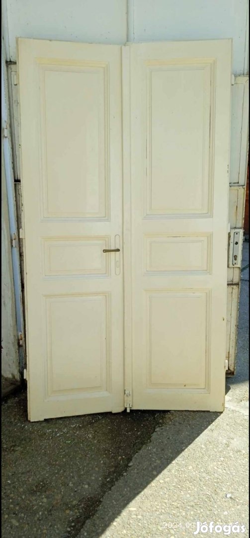 Régi polgári ajtó Antik ajtók ónemet bontott ajtó