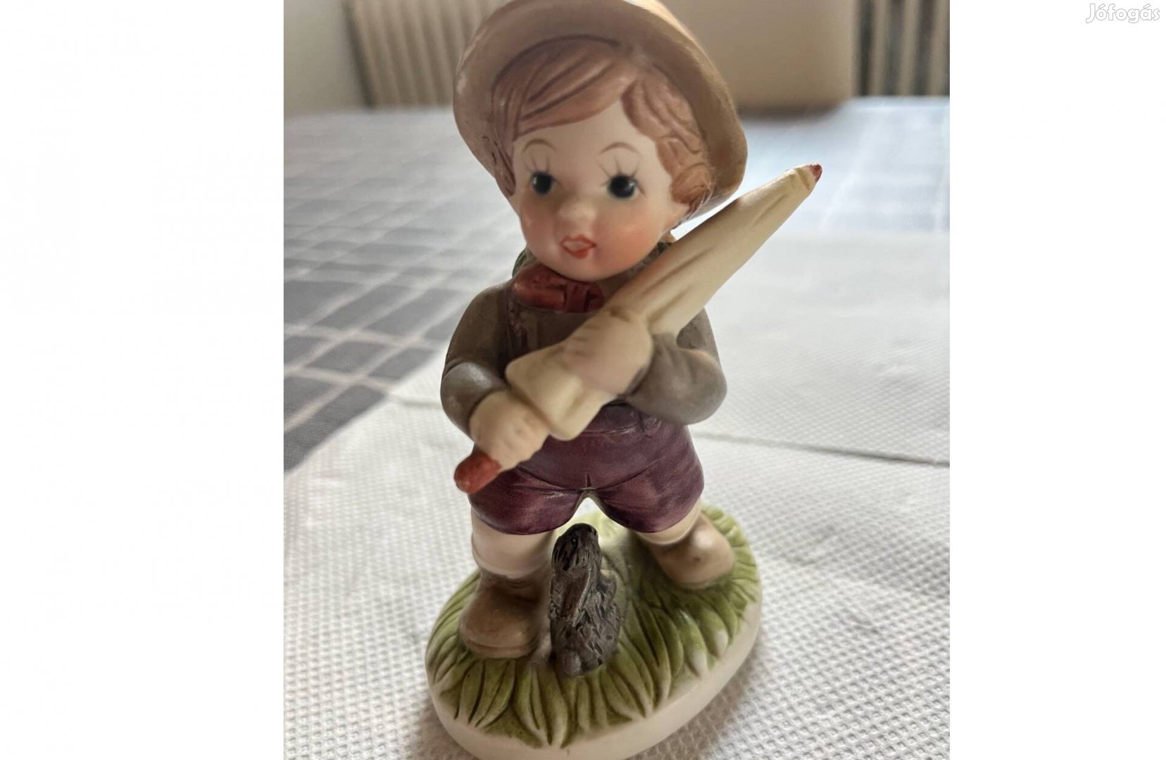 Régi porcelán figura