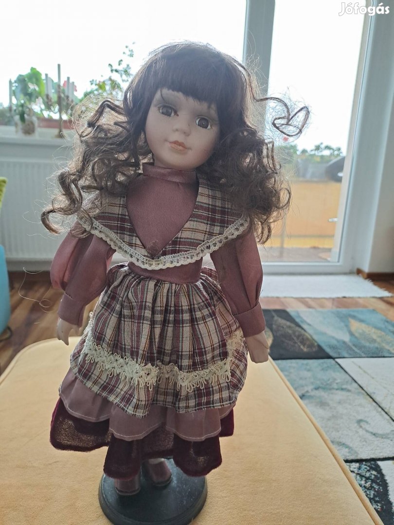 Régi porcelánfejű babák