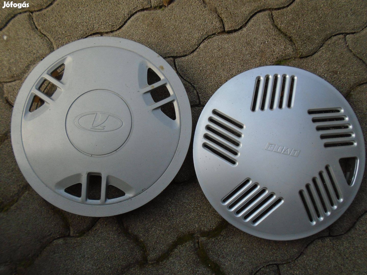 Régi retro Fiat / Lada 13" gyári dísztárcsa 1-1 db eladó