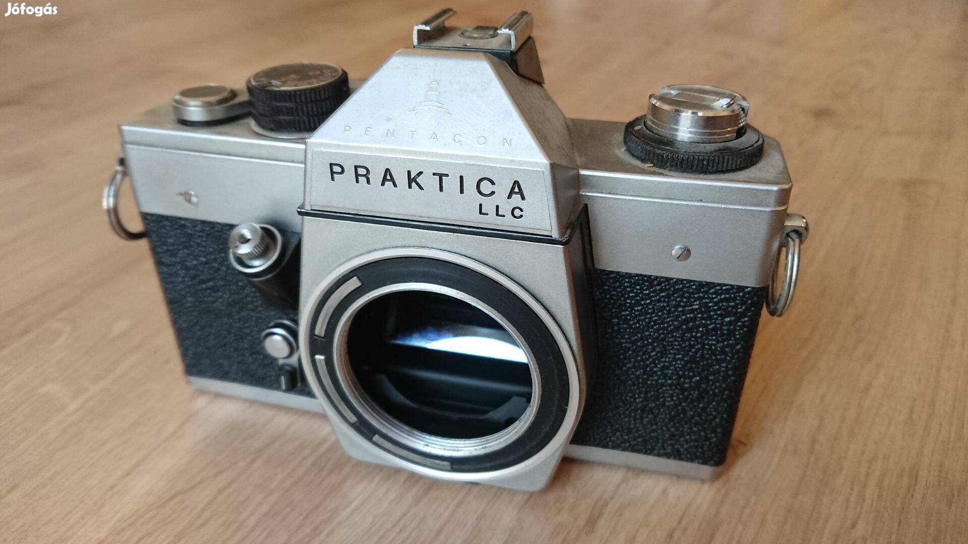 Régi retro Praktica LLC fényképezőgép váz filmes SLR fényképező gép