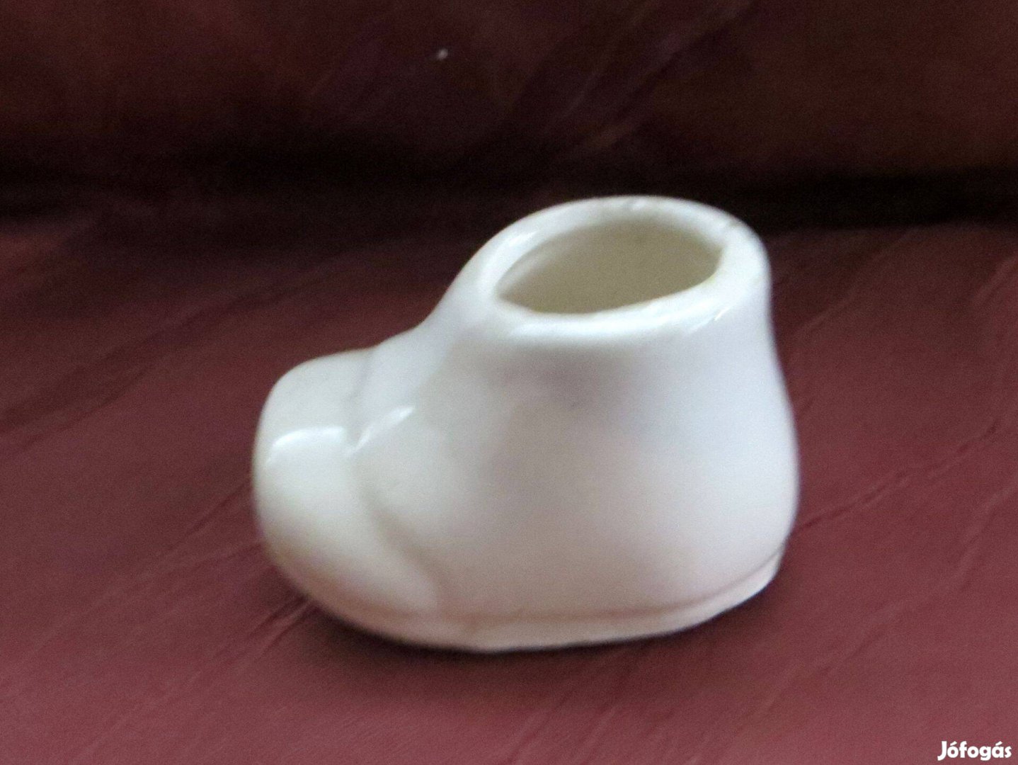 Régi retró fehér kerámia cipő alakú dísztárgy fogpiszkáló