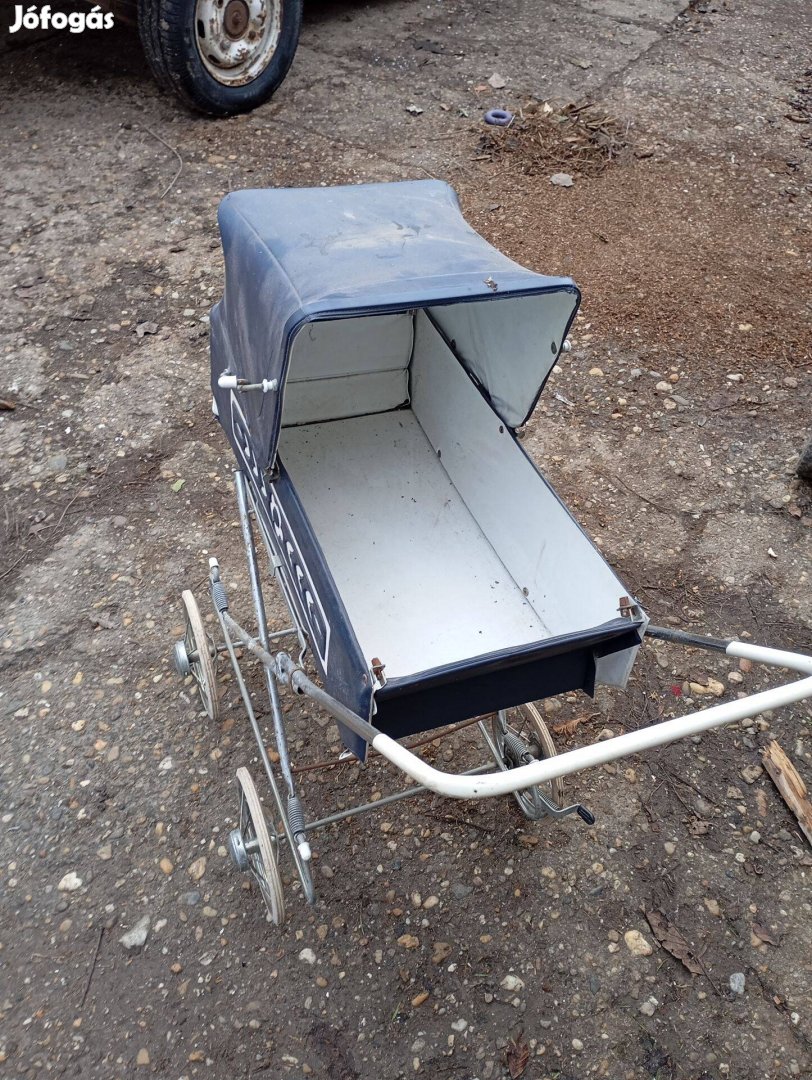 Régi retró gyerek babakocsi eladó,