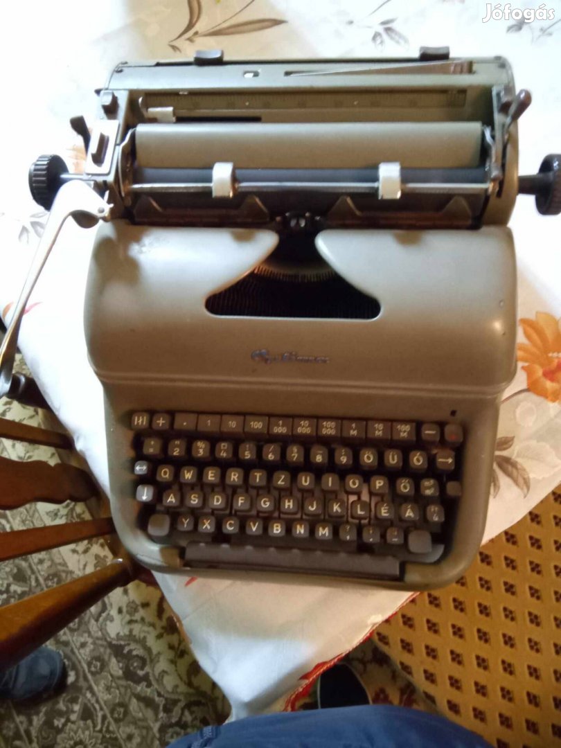 Régi retro írógép eladó