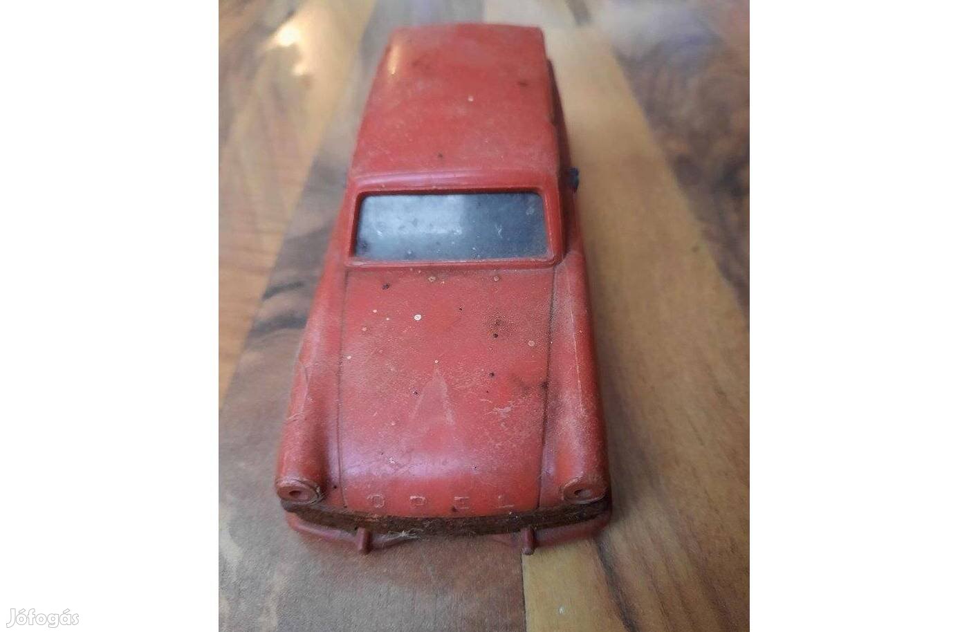 Régi retro játék autó műanyag