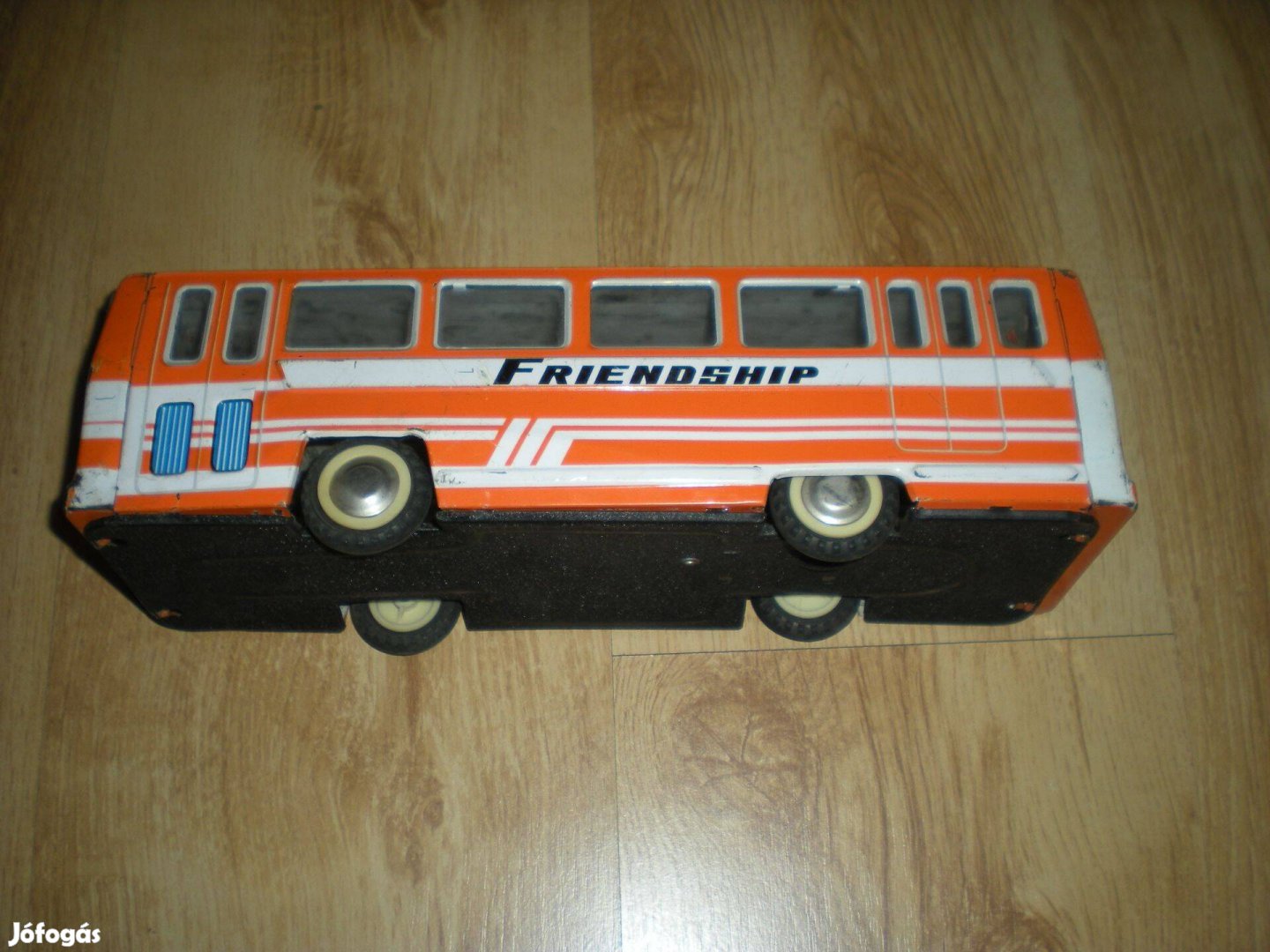 Régi retró kínai lemezautó lemez autó busz autóbusz