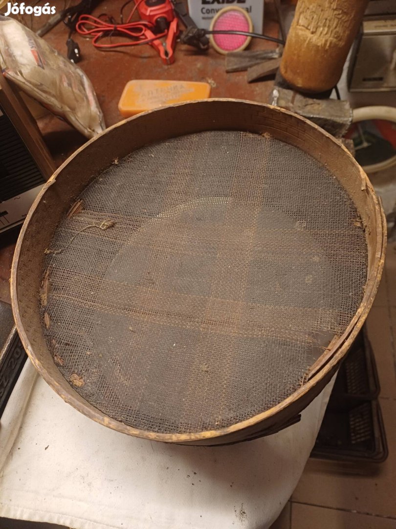Régi-retró szita.