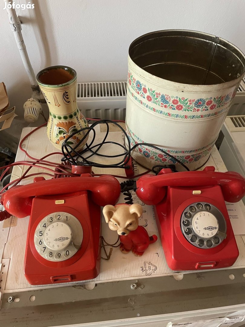 Régi retro tárcsás telefon gyári állapotban