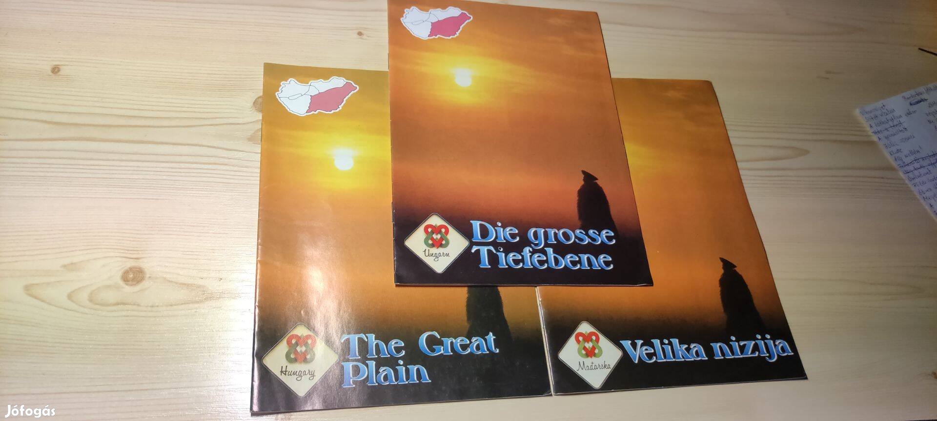 Régi retró turisztikai kiadványok