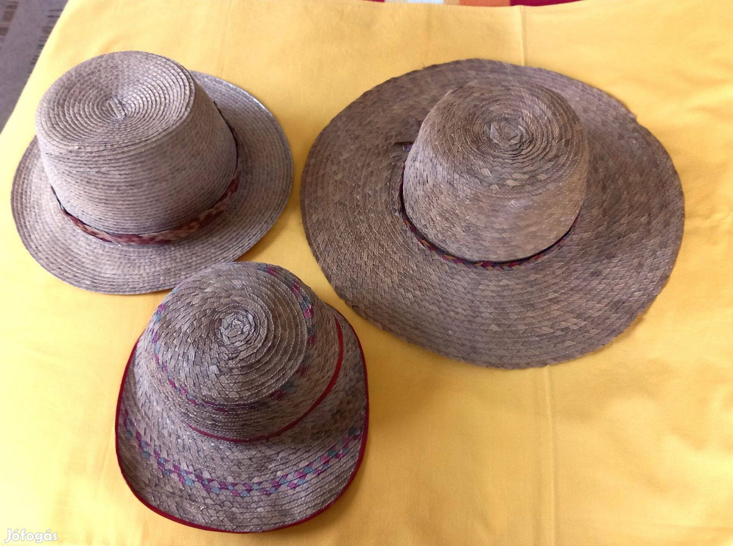 Régi szalmakalap, dekorációnak, farsangi jelmezkelléknek,