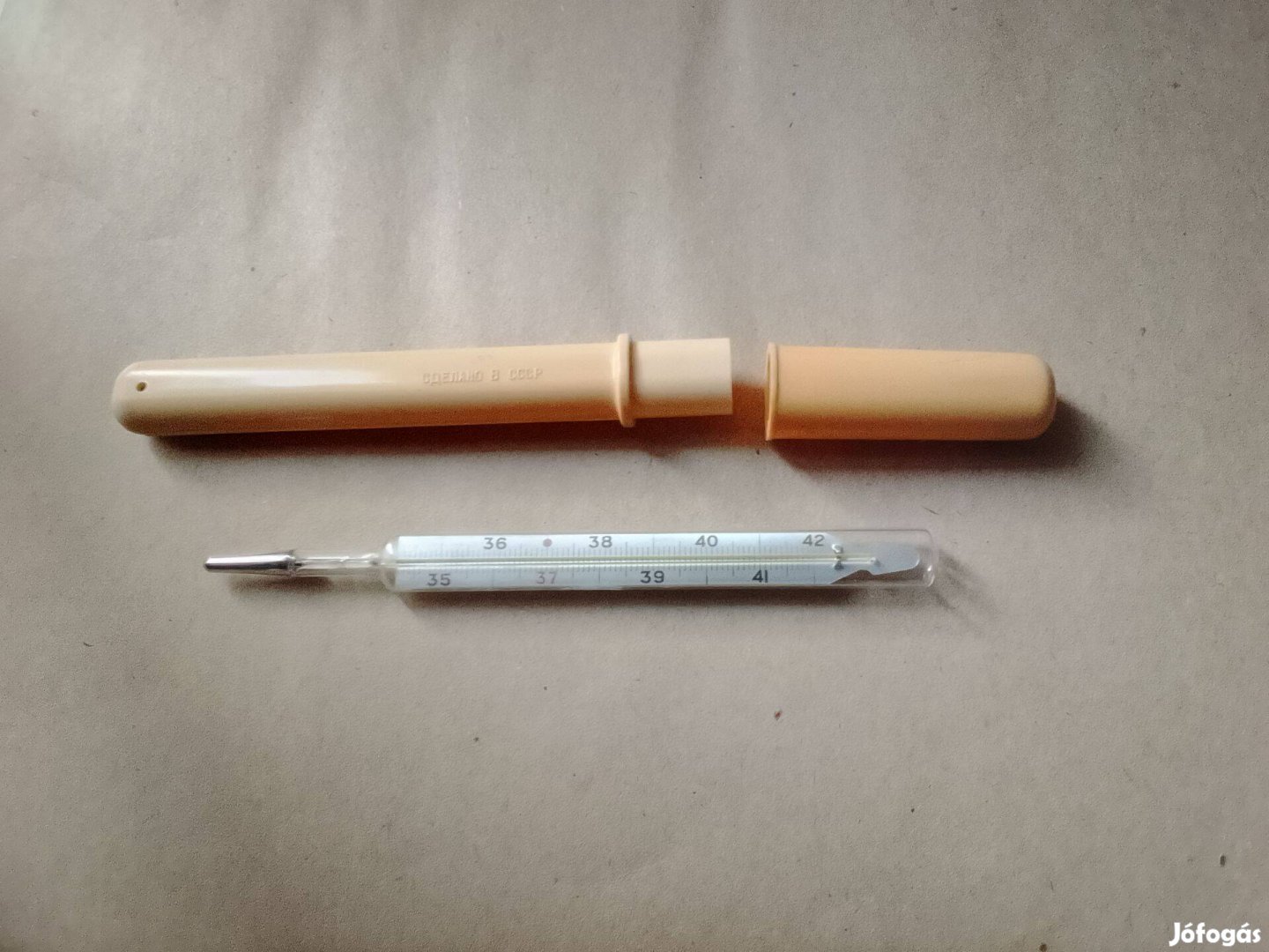 Régi szovjet hagyományos lázmérő-Műanyag tokkal