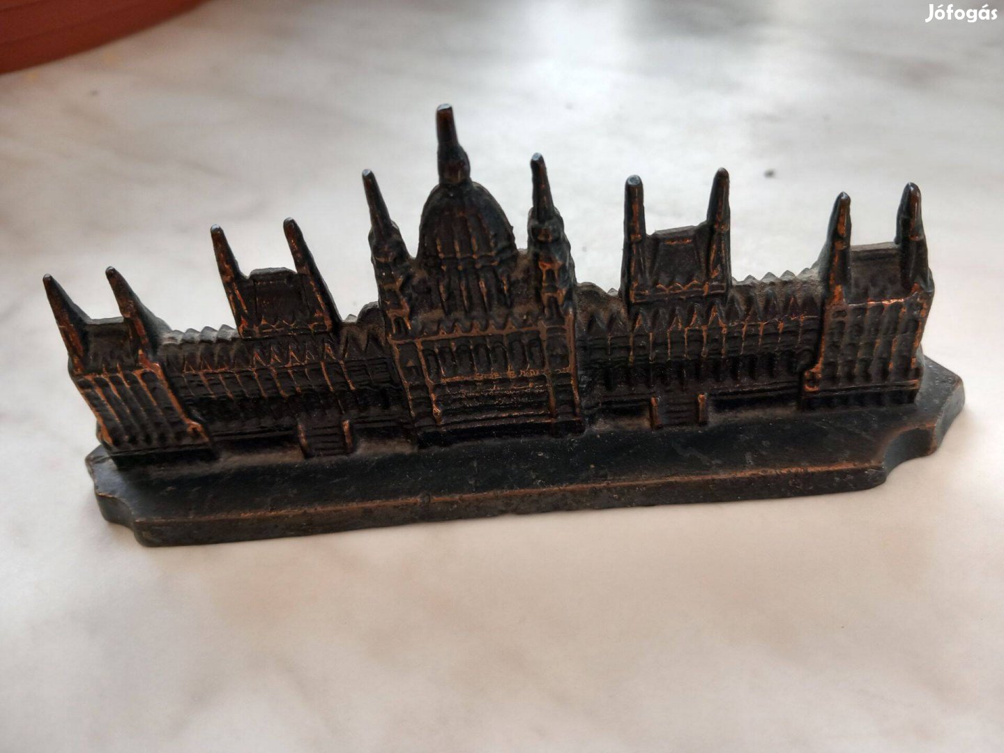 Régi tömör vörös réz országház élethű makett 10cm