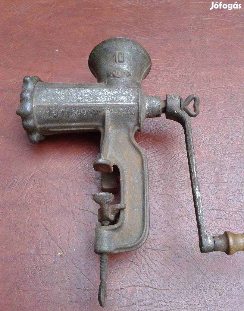 Régi vas húsdaráló