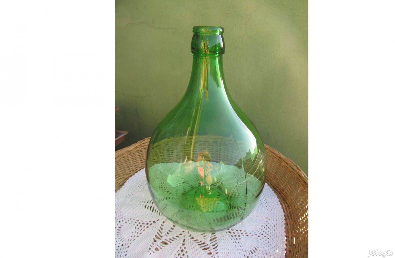 Régi zöld borosüveg, ballon