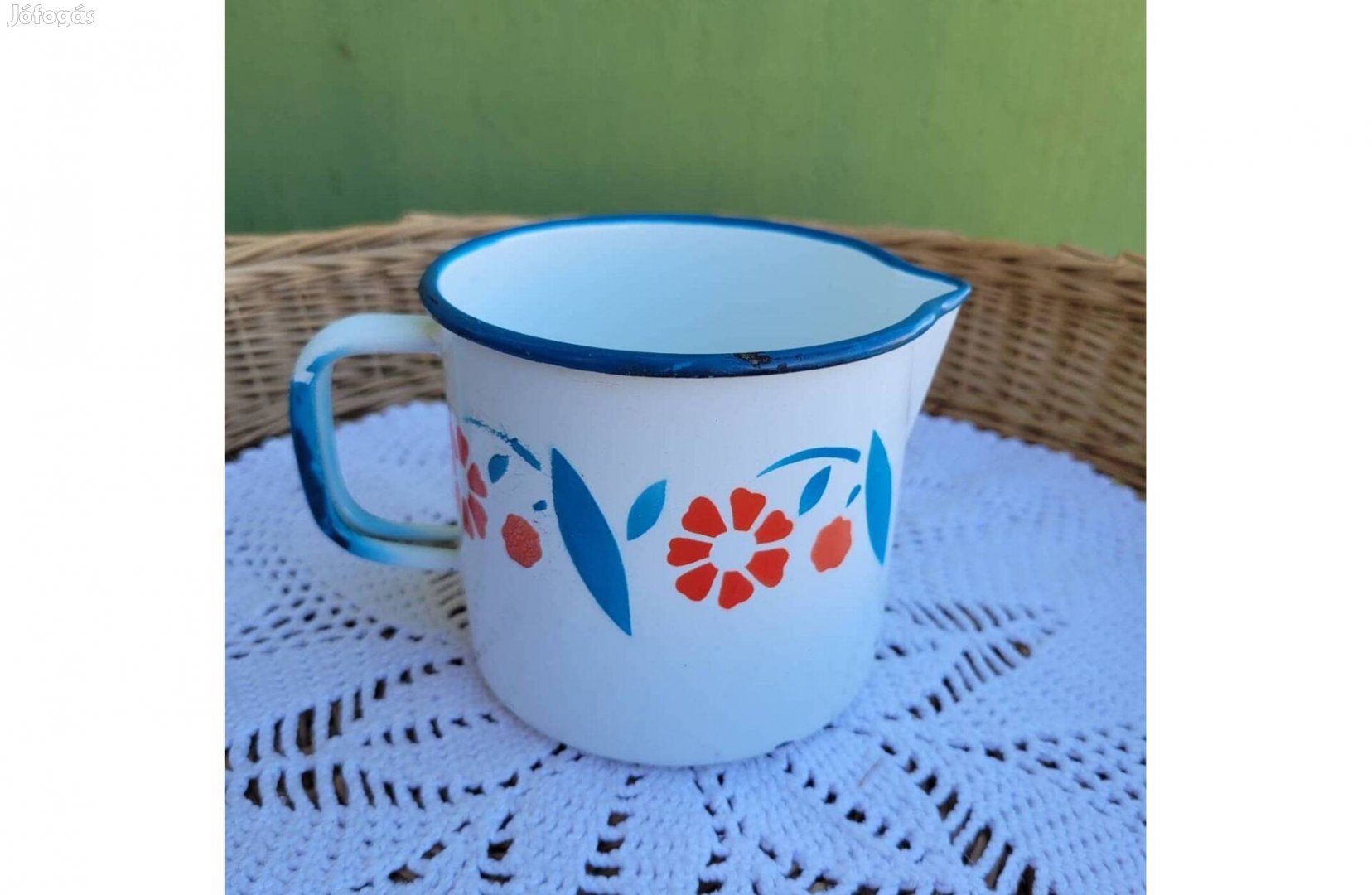 Régi zománcos csőrös bögre