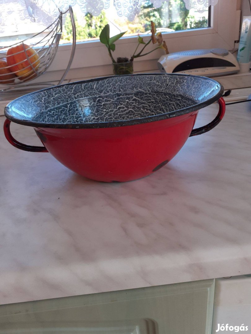 Régi zománcozott kis vajling Bonyhádi átm 25cm