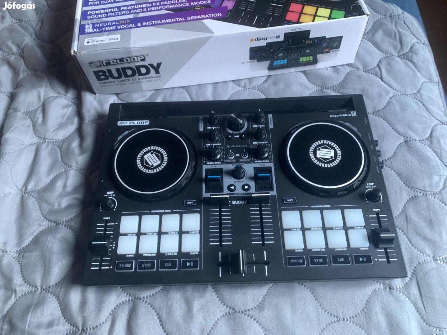 Reloop Buddy DJ controller