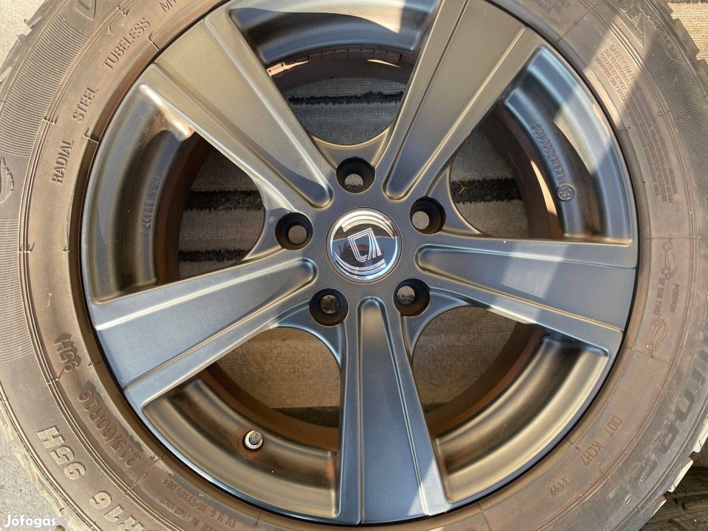 Remek 16" téli szett 5x114.3 osztóra SX-4-ről kompletten