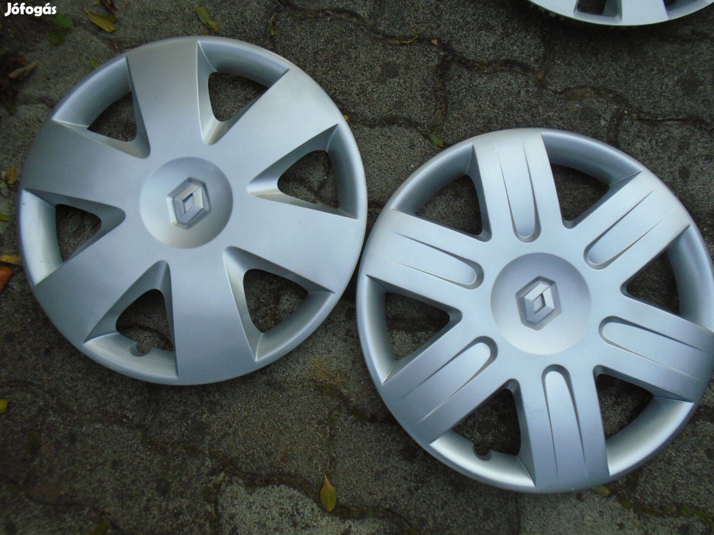 Renault 16" gyári dísztárcsa 1-1 db eladó
