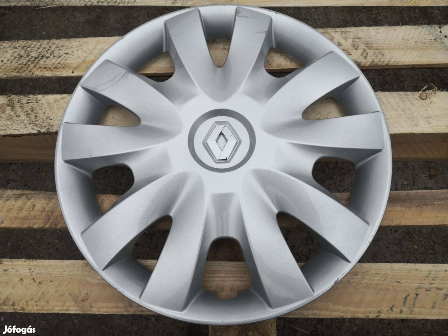 Renault 16-os gyári dísztárcsa 1db