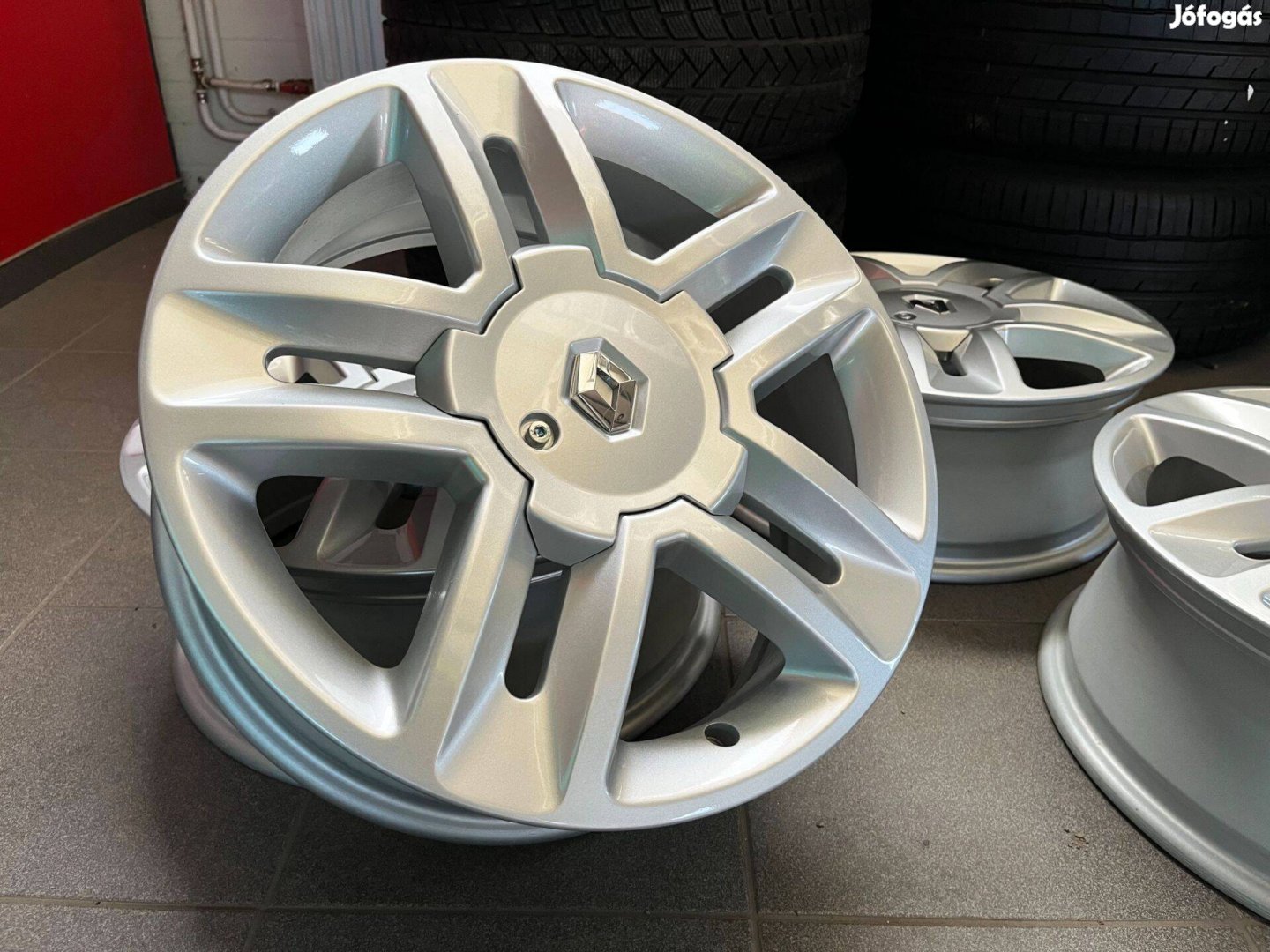 Renault 17" 4x100 gyári alufelni eladó 17 coll Clio Megane Captur