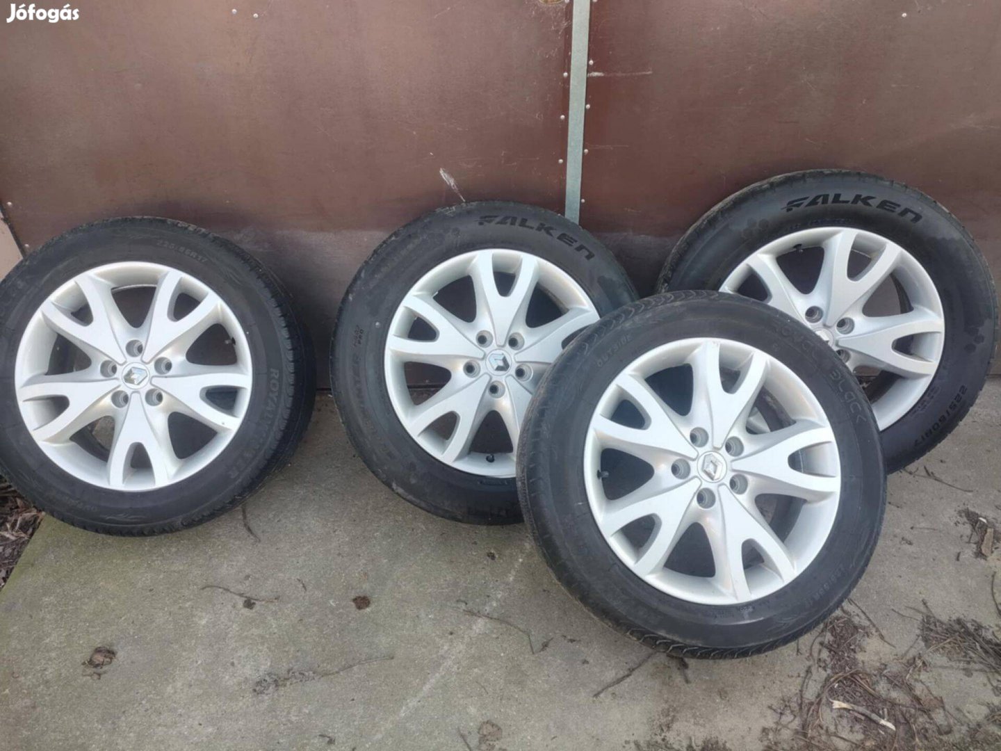 Renault 17 colos alufelni szett 5x114,3 ET :40 Agyméret:66,1