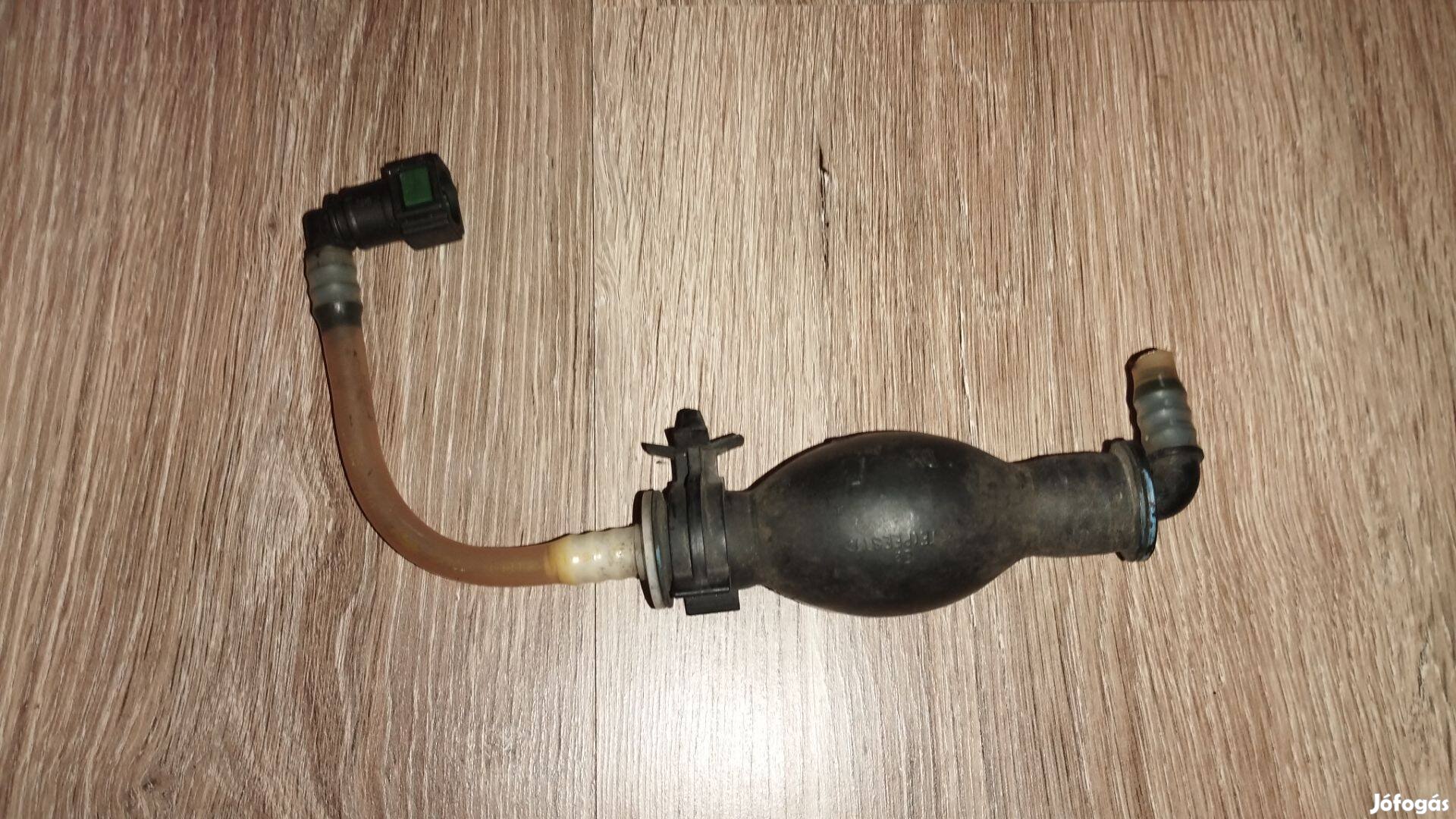 Renault 1,5 dCi üzemanyag kézipumpa