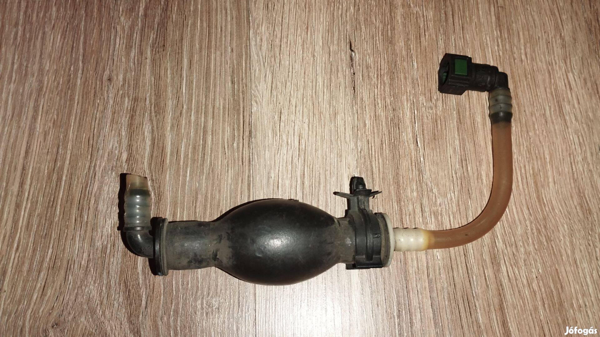 Renault 1,5 dCi üzemanyag kézipumpa