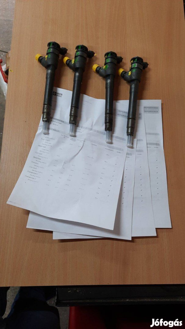 Renault 1.6DCI Porlasztók 0445110414 166105302r