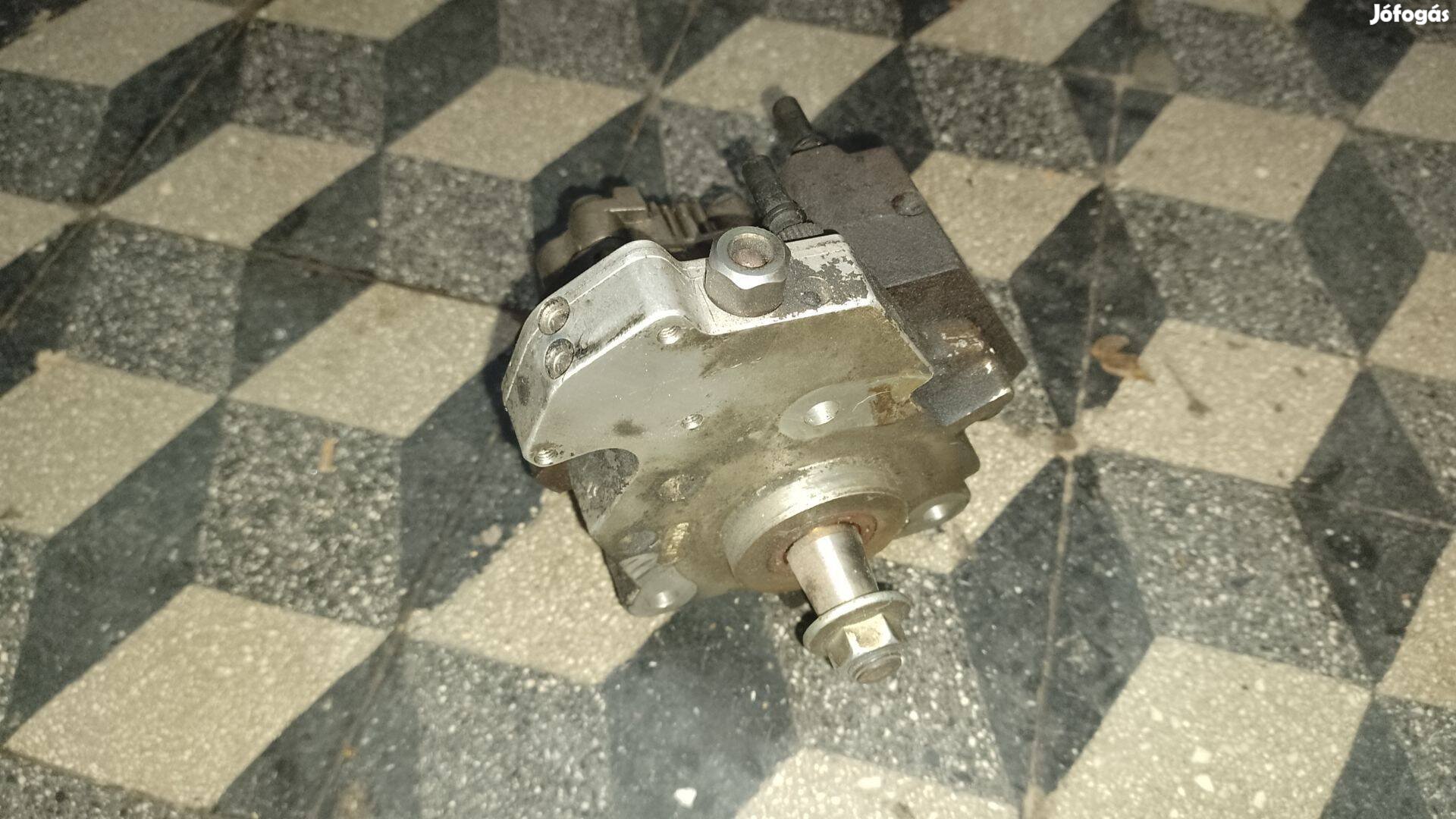 Renault 1.9 dci nagynyomású szivattyú 8200055072
