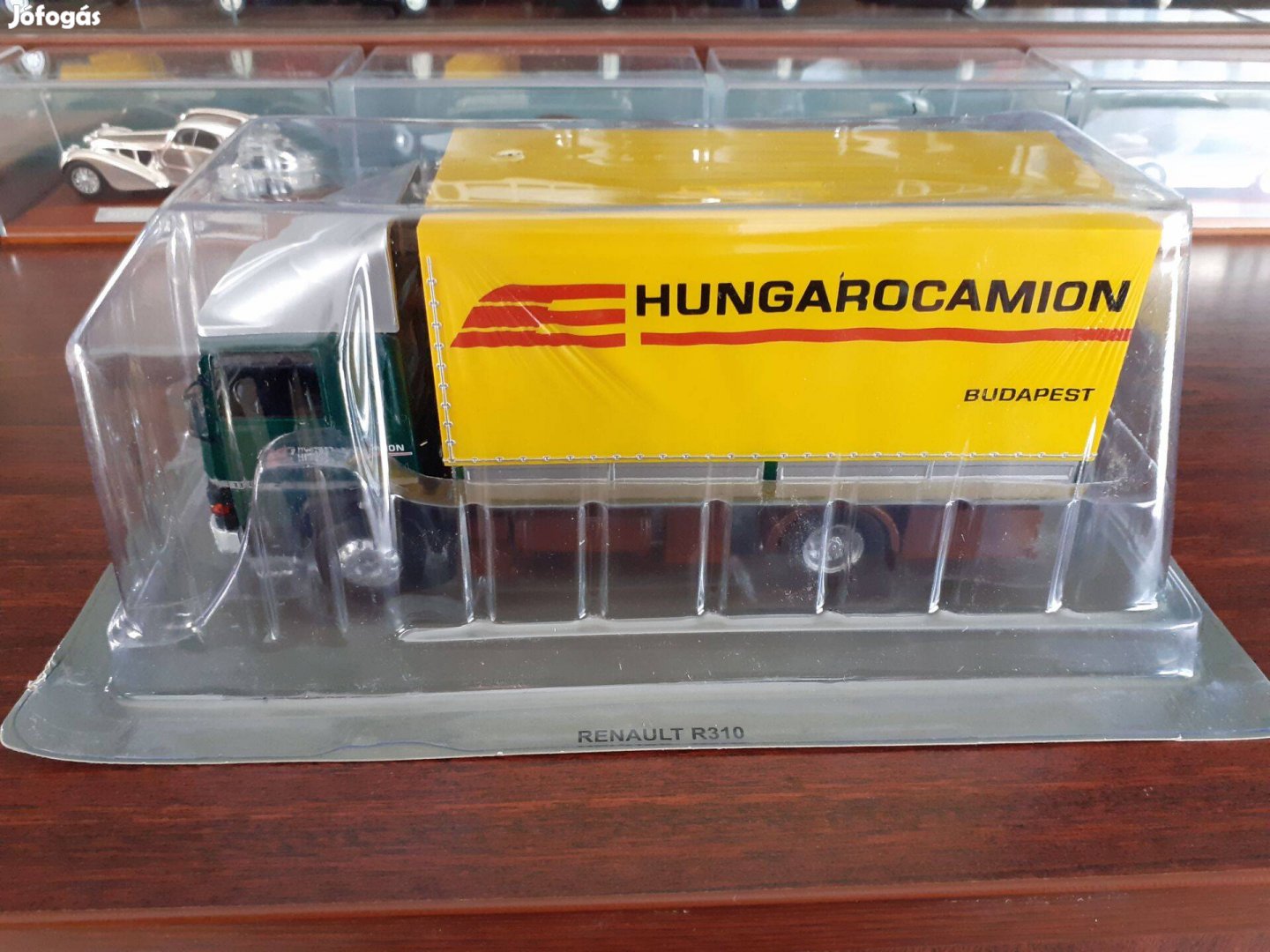 Renault 310 Hungarocamion Lengyel TGK DEA kisauto modell