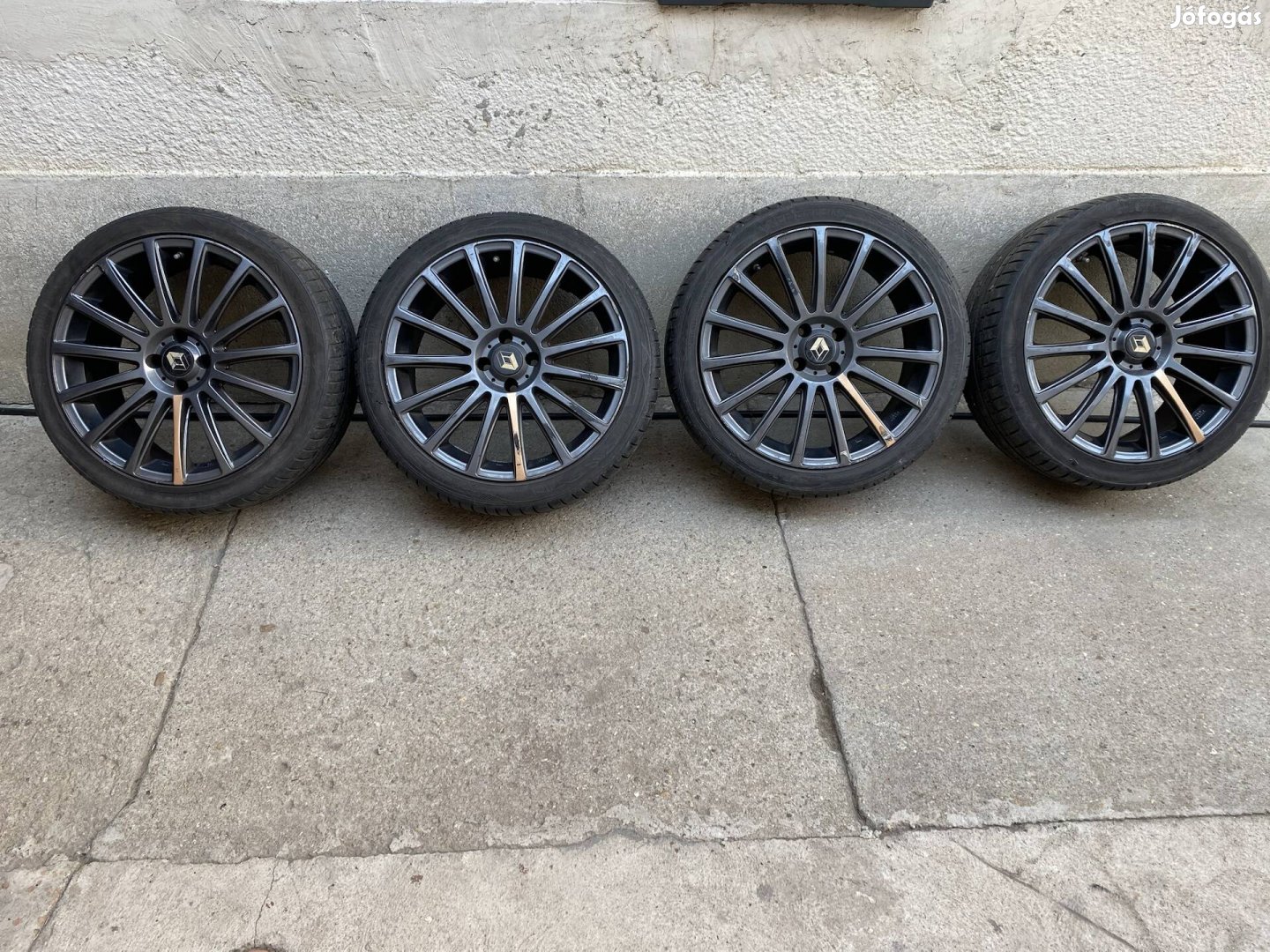 Renault 4x100 r18 225/40 alufelni szett