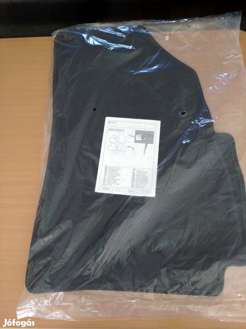 Renault Arkana szőnyeg 8201725031 szövet gyári