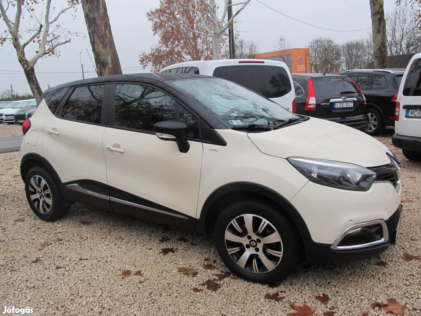 Renault Captur 1.2 TCe Night&Day EDC Magyarországi