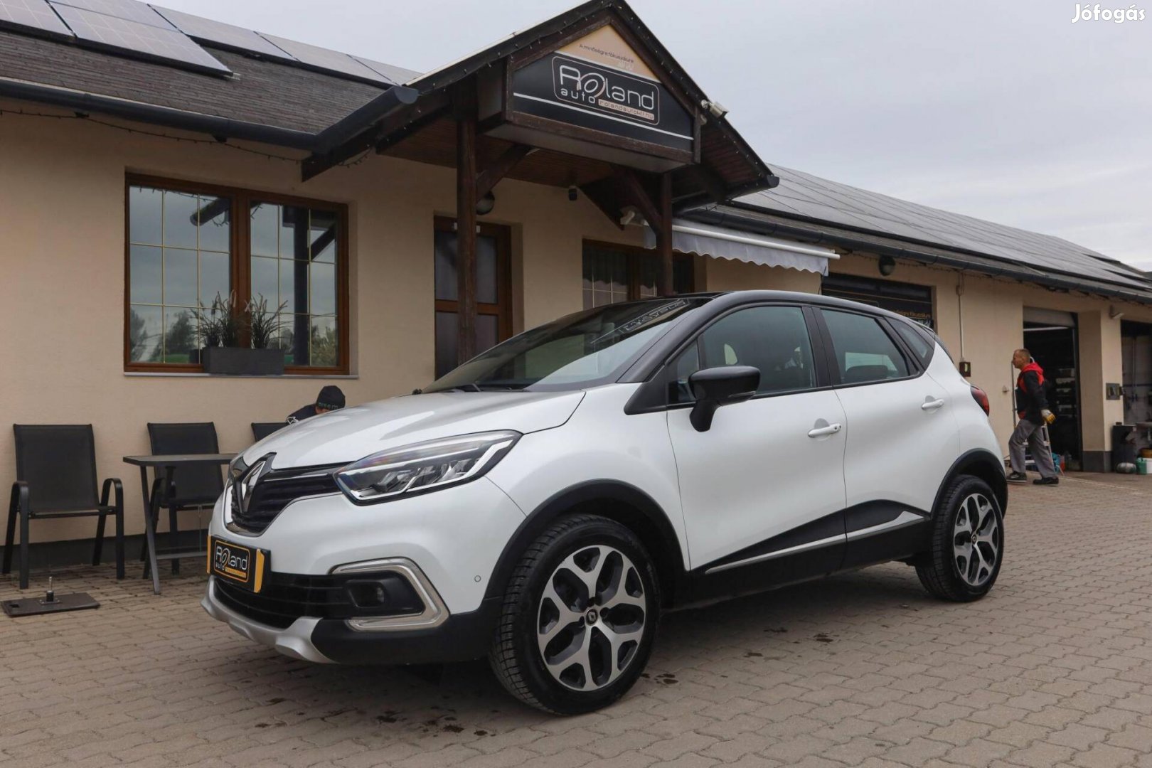 Renault Captur 1.3 TCe Intens Mo-i - Szervizkön...