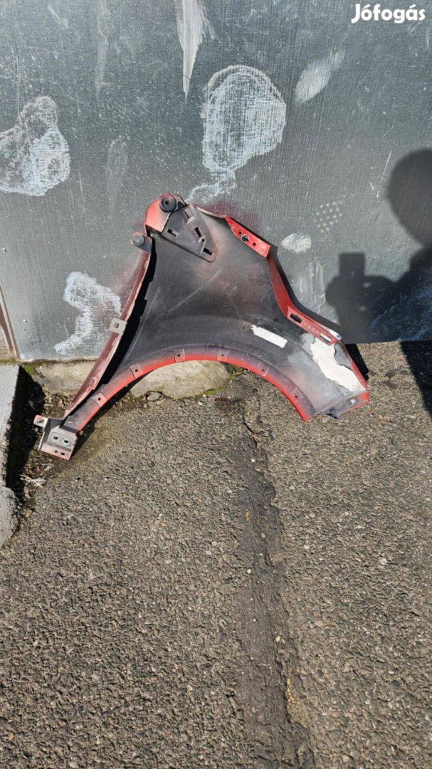 Renault Captur Bal elsó sárvédő javított