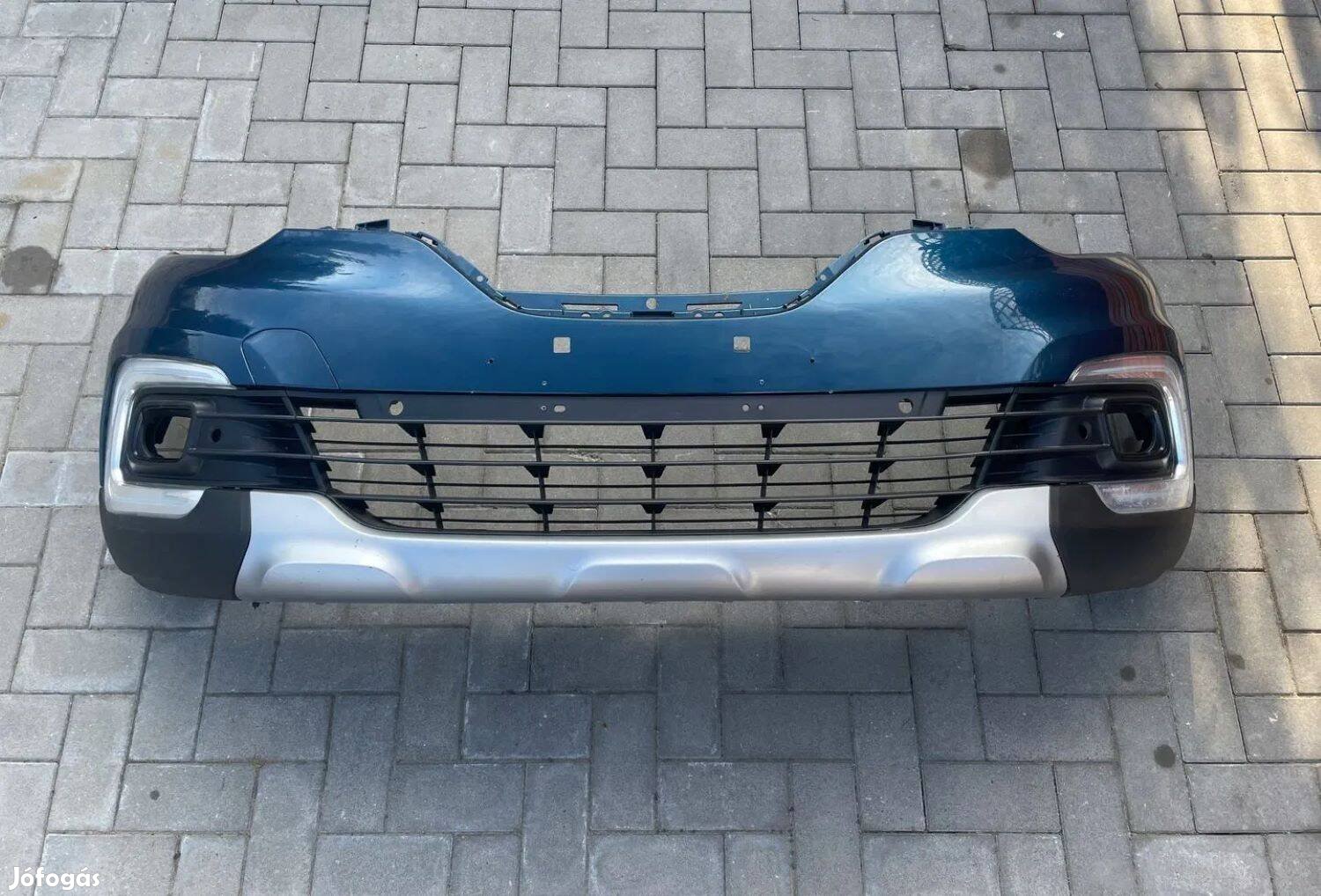 Renault Captur faceliftes első lökhárító