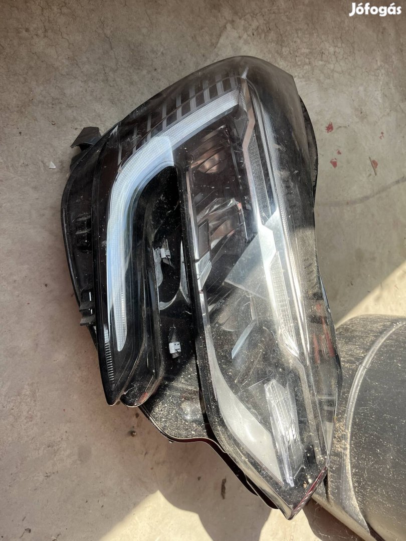 Renault Capture Hella lámpa fényszóró 