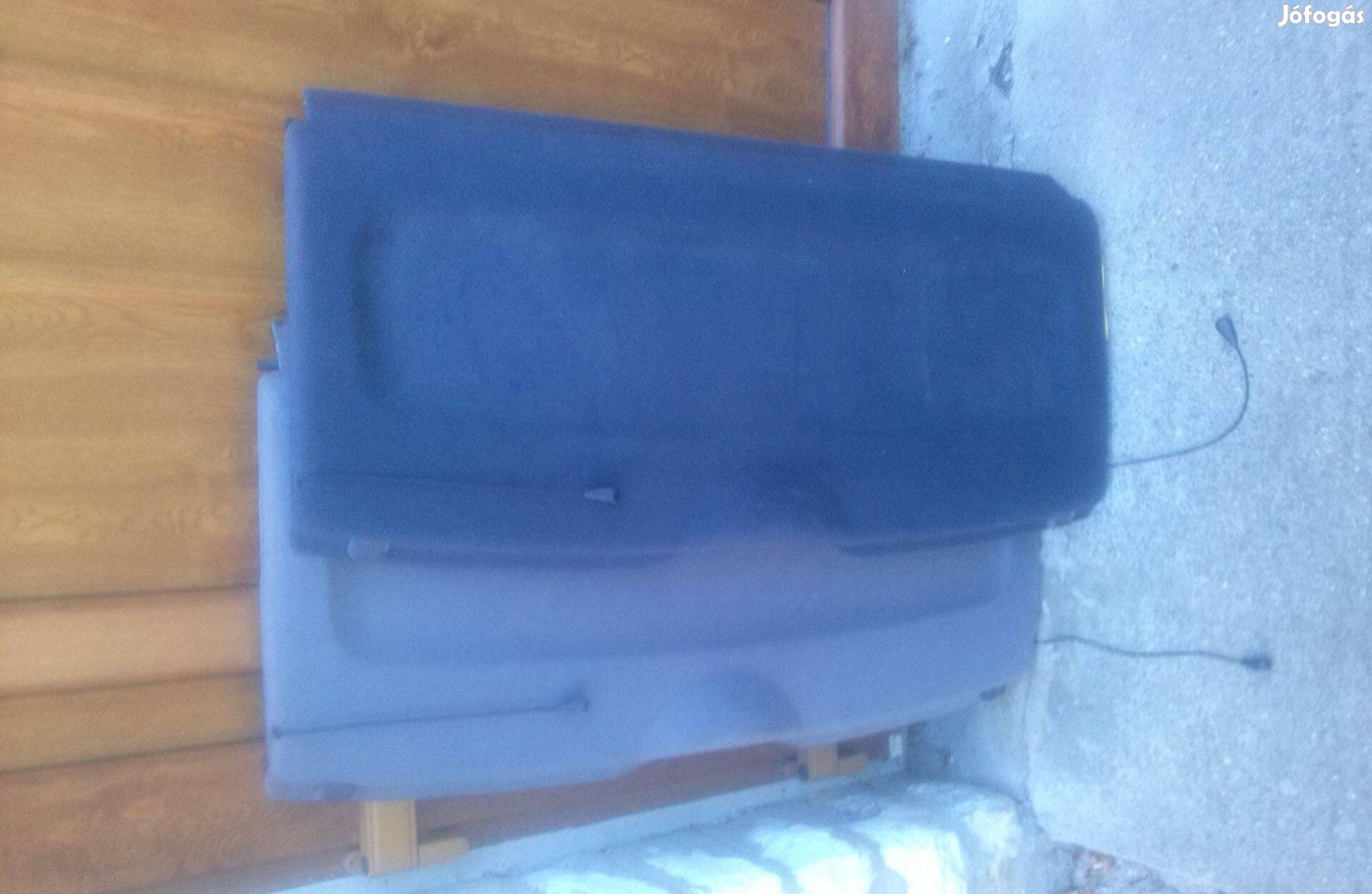Renault Clio2 Kalaptartó