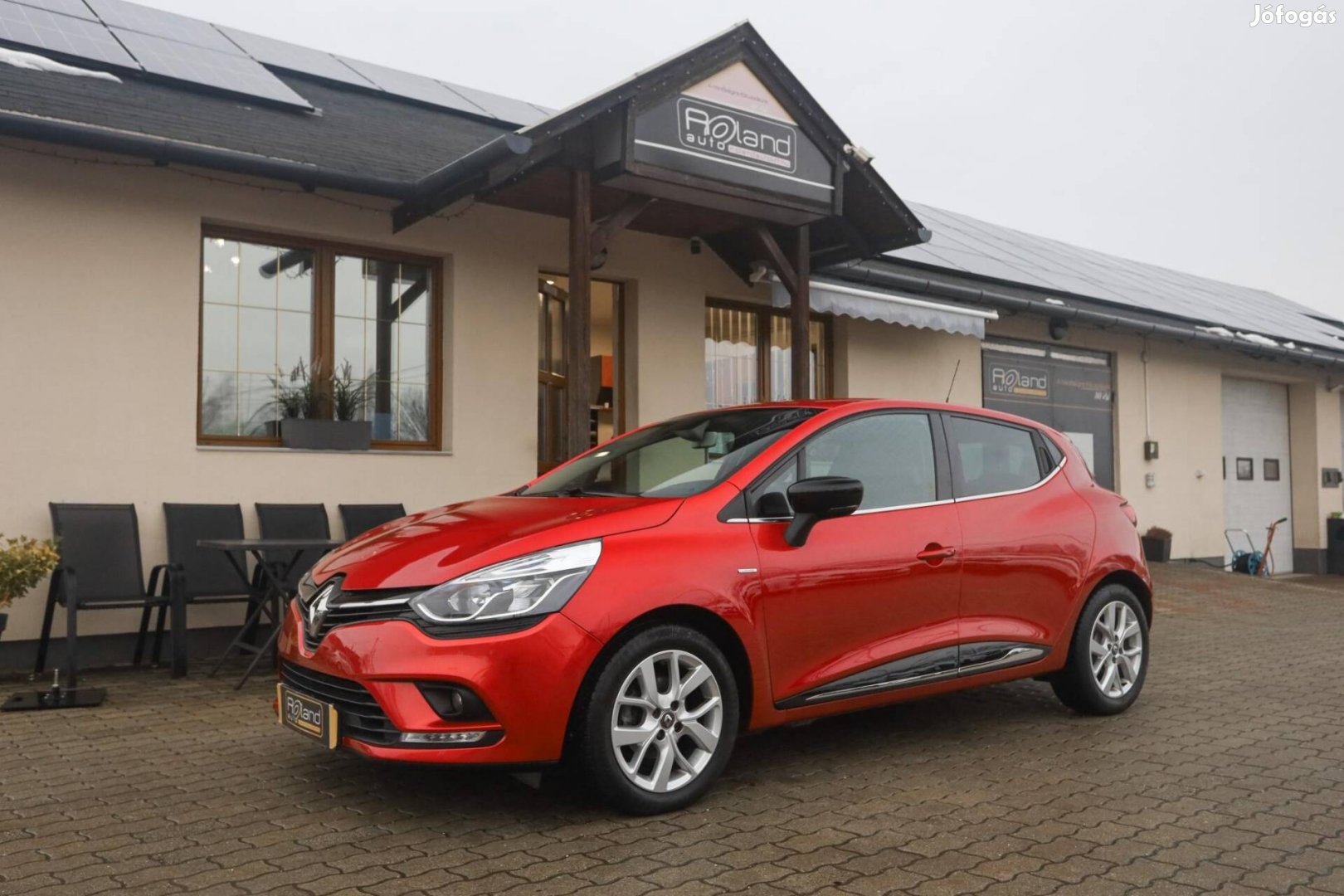 Renault Clio 0.9 TCe Limited Mo-i - Szervizköny...