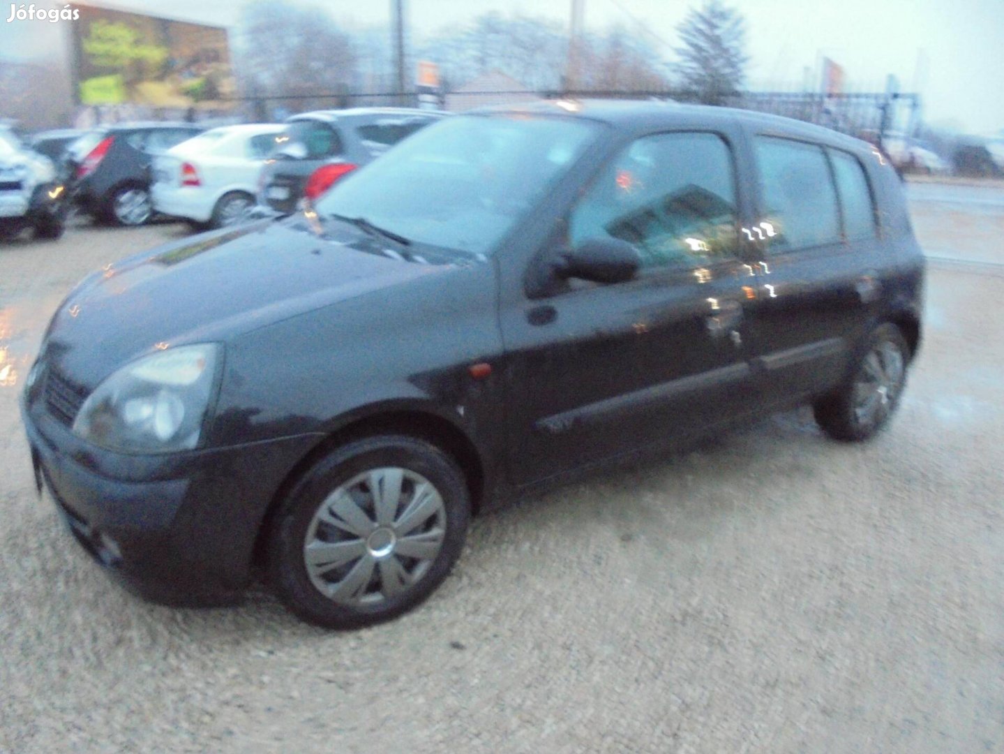 Renault Clio 1.2 16V Authentique Szervizkönyves