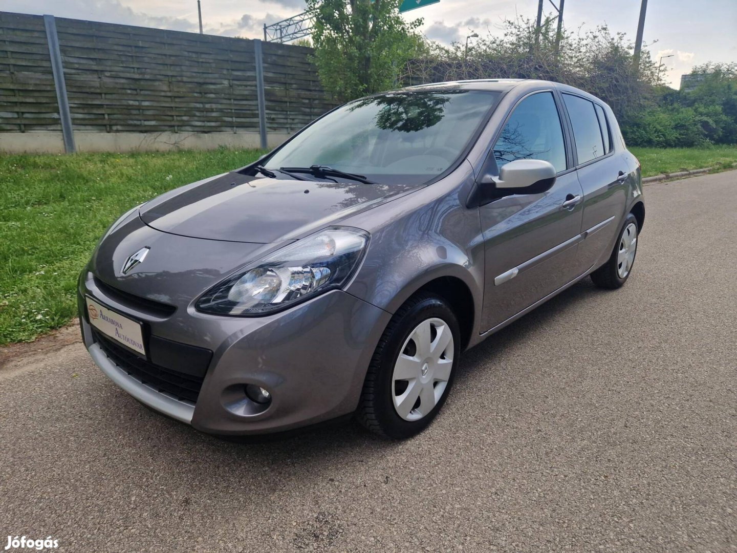 Renault Clio 1.2 16V Dynamique Digitklíma Tempó...